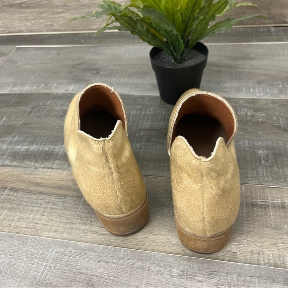 Mi.iM Tan Calf Hair Ankle Boot Size 6.5 - Picture 8 of 12